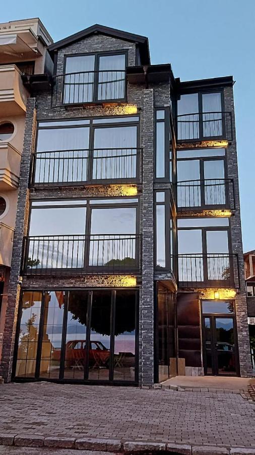 Pier 82 Apartments โอครีด ภายนอก รูปภาพ
